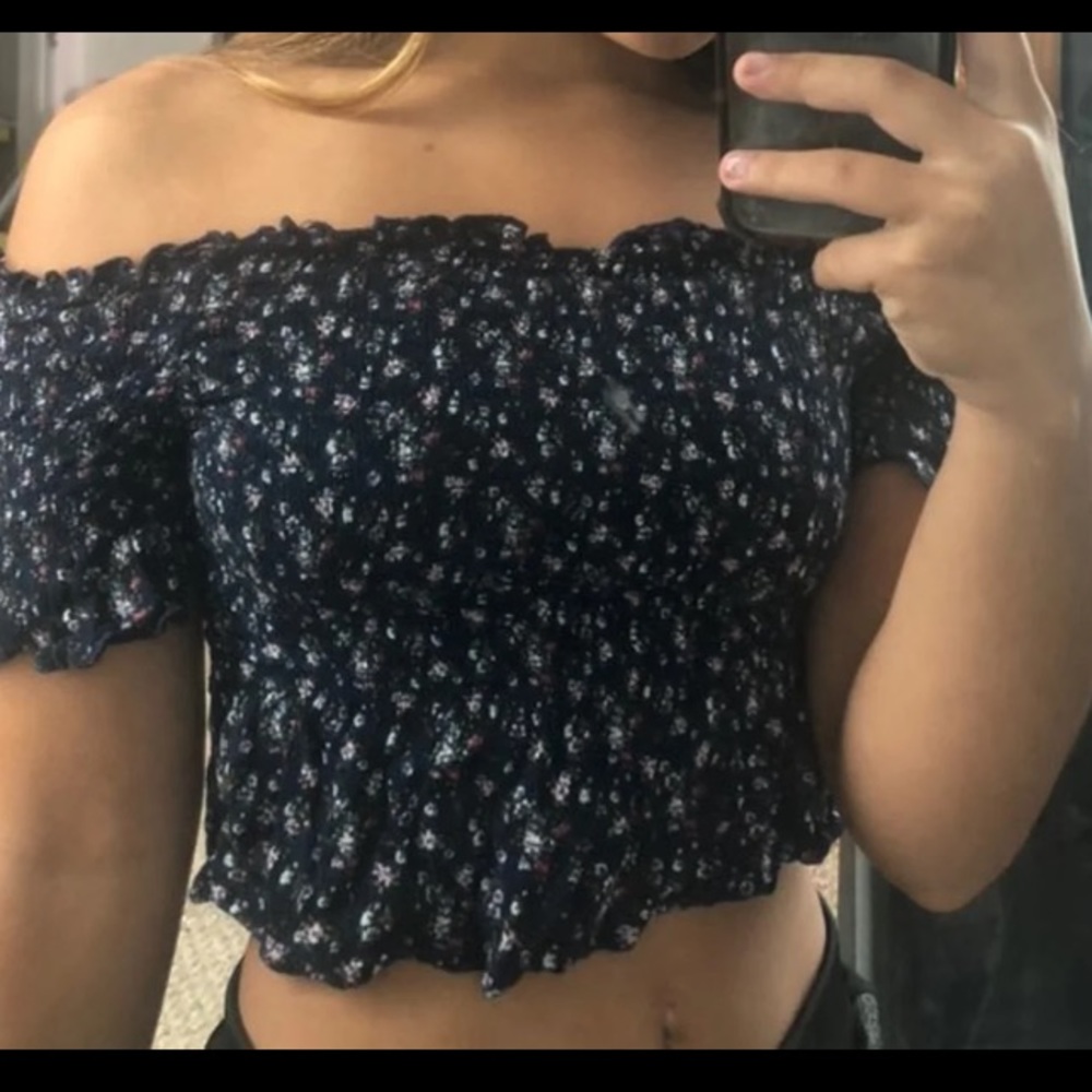 Crop top